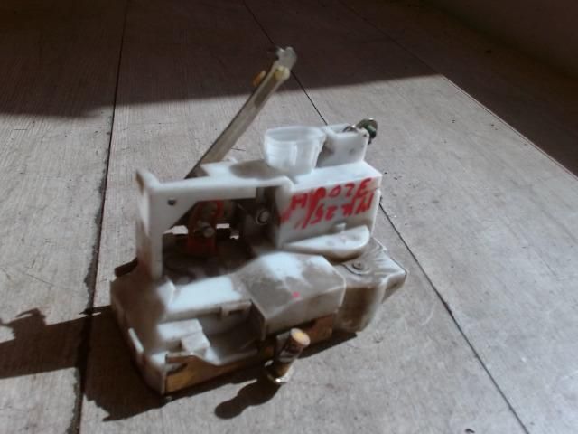 bontott TOYOTA AVENSIS T22 Jobb hátsó Ajtózár