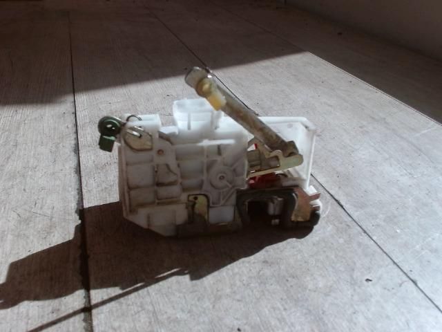 bontott TOYOTA AVENSIS T22 Jobb hátsó Ajtózár