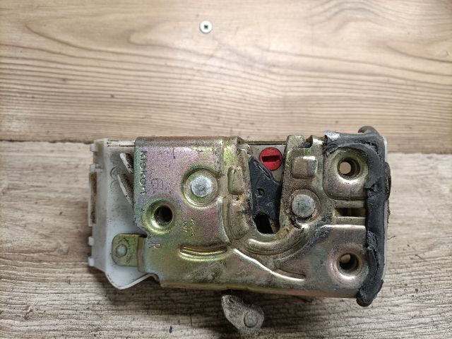 bontott TOYOTA AVENSIS T22 Jobb hátsó Ajtózár