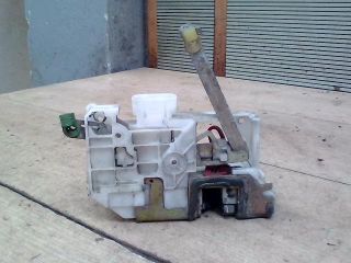 bontott TOYOTA AVENSIS T22 Jobb hátsó Ajtózár