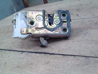 bontott TOYOTA AVENSIS T22 Jobb hátsó Ajtózár