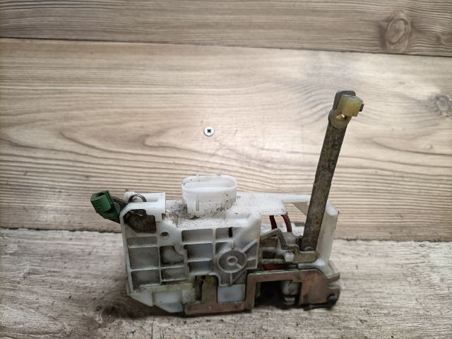 bontott TOYOTA AVENSIS T22 Jobb hátsó Ajtózár