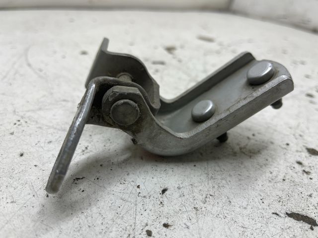 bontott TOYOTA AVENSIS T22 Jobb hátsó Alsó Zsanér