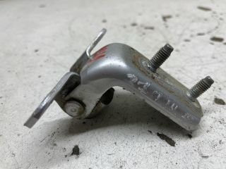 bontott TOYOTA AVENSIS T22 Jobb hátsó Alsó Zsanér