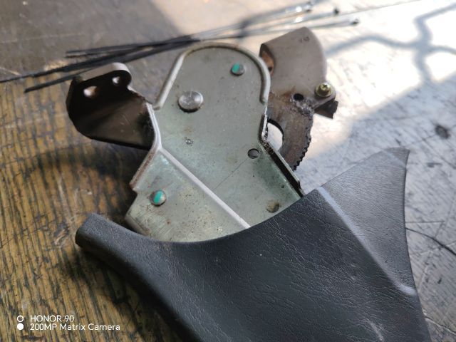 bontott TOYOTA AVENSIS T22 Kézifék Kar