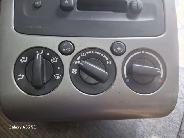 bontott TOYOTA AVENSIS T22 Középkonzol Vezérlő Panel