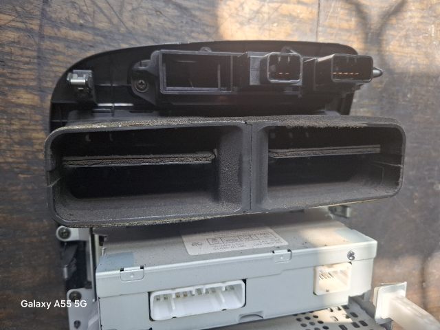 bontott TOYOTA AVENSIS T22 Középkonzol Vezérlő Panel