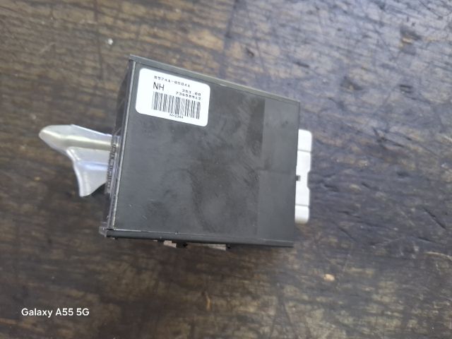 bontott TOYOTA AVENSIS T22 Központizár Elektronika