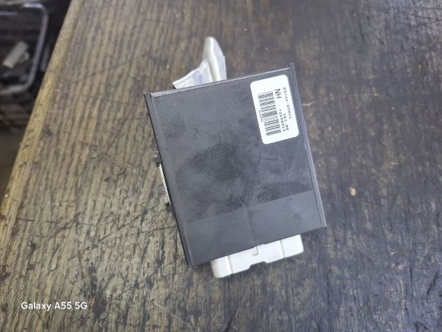 bontott TOYOTA AVENSIS T22 Központizár Elektronika