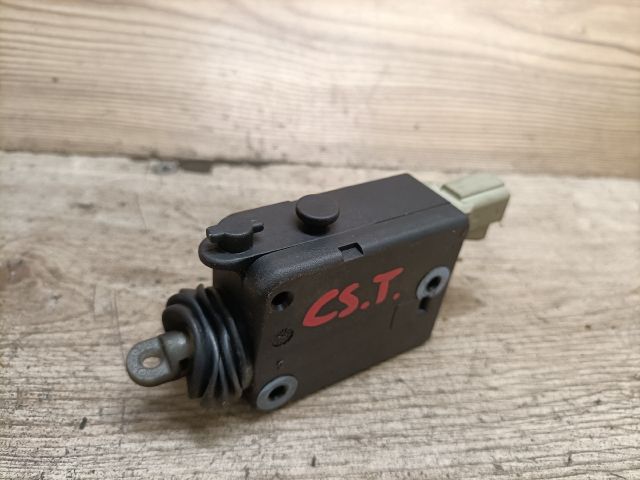 bontott TOYOTA AVENSIS T22 Központizár Motor Csomagtérajtó