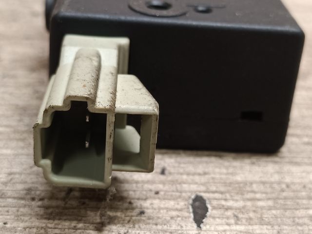 bontott TOYOTA AVENSIS T22 Központizár Motor Csomagtérajtó