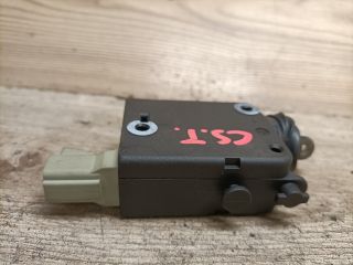 bontott TOYOTA AVENSIS T22 Központizár Motor Csomagtérajtó