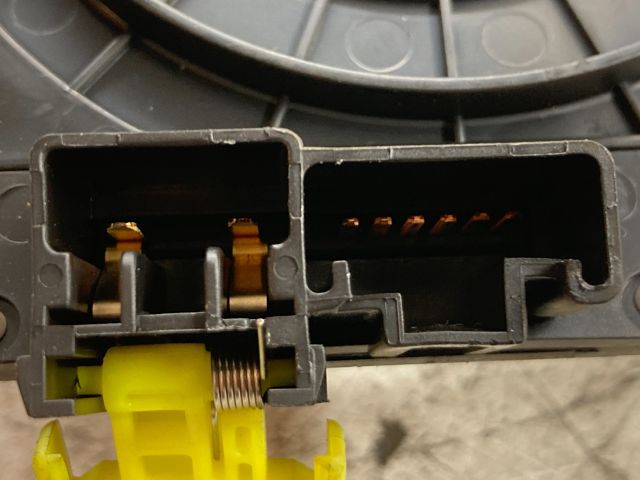 bontott TOYOTA AVENSIS T22 Légzsák Átvezető Szalagkábel