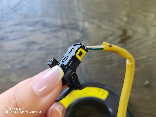 bontott TOYOTA AVENSIS T22 Légzsák Átvezető Szalagkábel