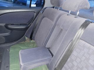 bontott TOYOTA AVENSIS T22 Motorháztető Nyitó Kar / Gomb