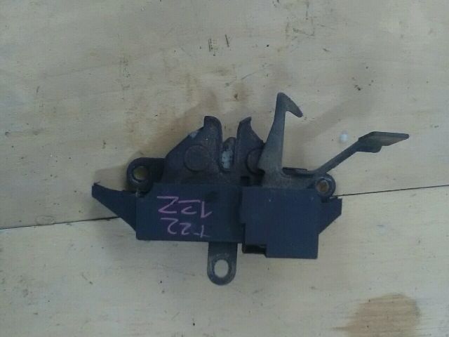 bontott TOYOTA AVENSIS T22 Motorháztető Zárszerkezet