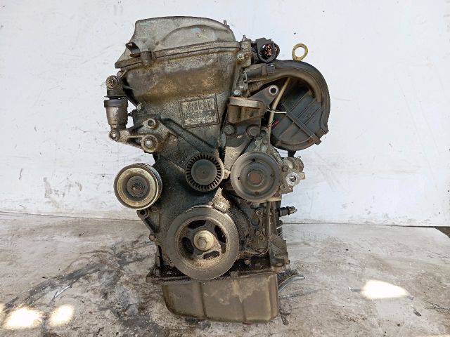 bontott TOYOTA AVENSIS T25 Motor (Fűzött blokk hengerfejjel)