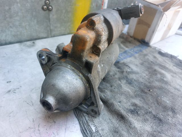 bontott TOYOTA AVENSIS T25 Önindító