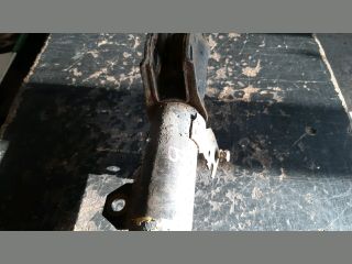 bontott TOYOTA AVENSIS T25 Bal első Gólyaláb (Lengécsillapító, Rugó)