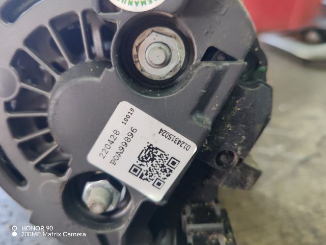 bontott TOYOTA AVENSIS T25 Generátor