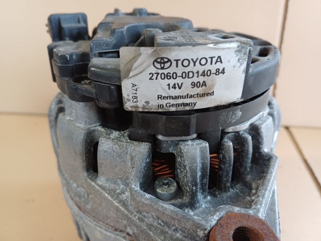 bontott TOYOTA AVENSIS T25 Generátor