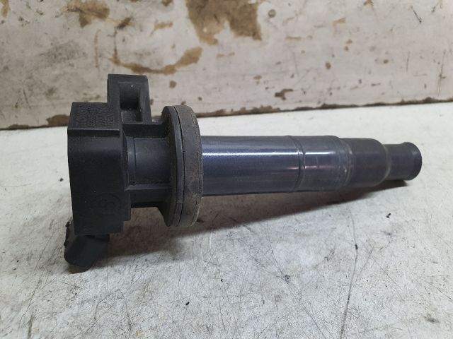 bontott TOYOTA AVENSIS T25 Gyújtótrafó