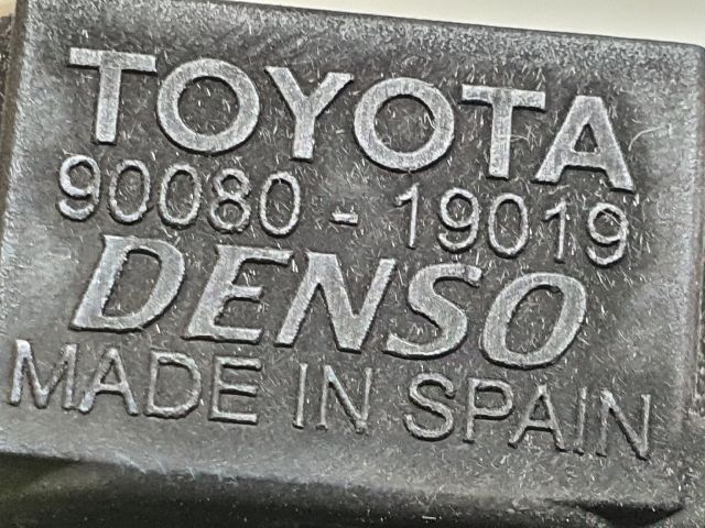 bontott TOYOTA AVENSIS T25 Gyújtótrafó