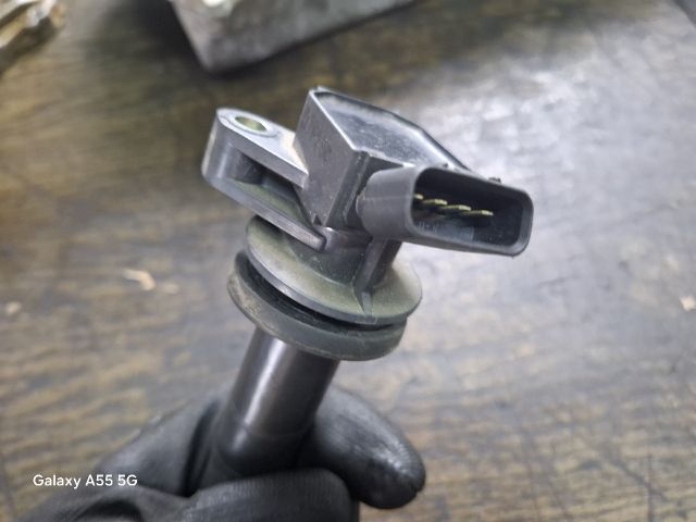 bontott TOYOTA AVENSIS T25 Gyújtótrafó