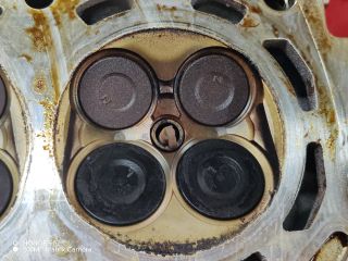 bontott TOYOTA AVENSIS T25 Hengerfej