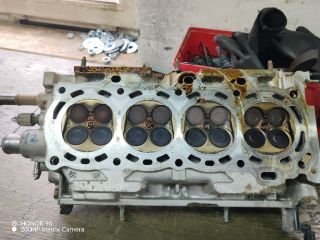 bontott TOYOTA AVENSIS T25 Hengerfej