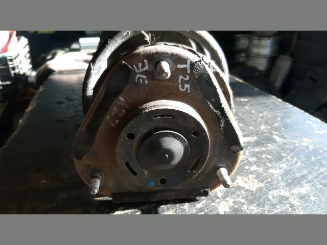 bontott TOYOTA AVENSIS T25 Jobb első Gólyaláb (Lengécsillapító, Rugó)