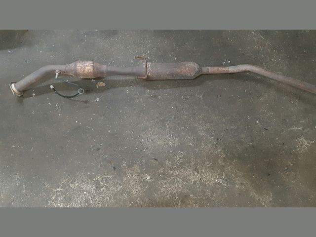 bontott TOYOTA AVENSIS T25 Komplett Kipufogó Rendszer