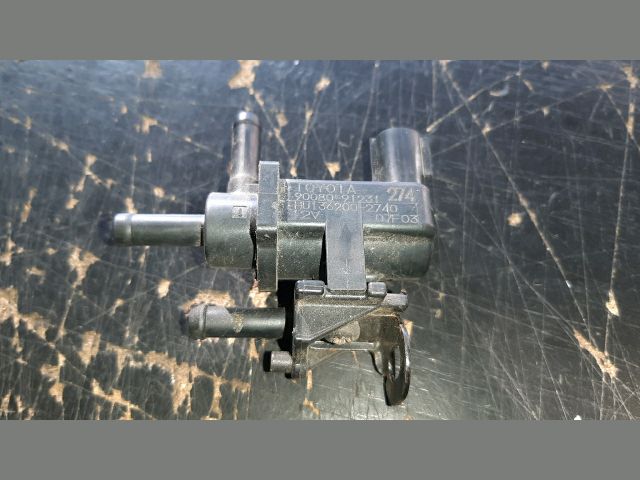 bontott TOYOTA AVENSIS T25 Lefújószelep