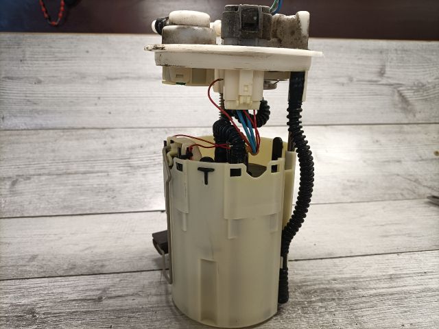 bontott TOYOTA AVENSIS T25 Üzemanyag Szivattyú