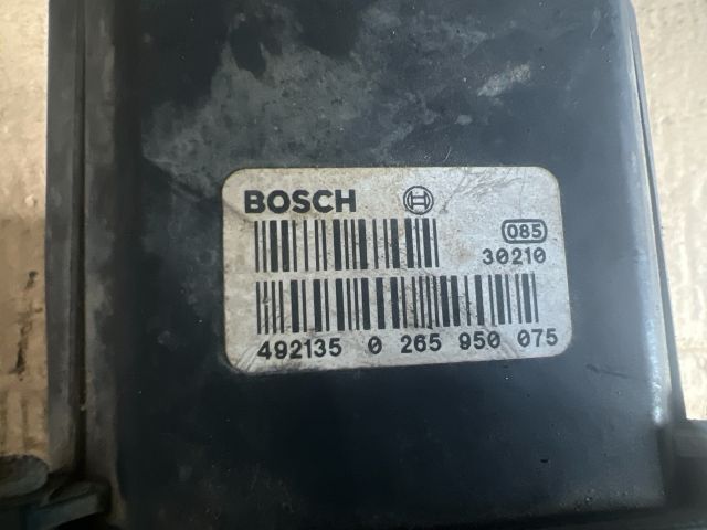 bontott TOYOTA AVENSIS T25 ABS Kocka