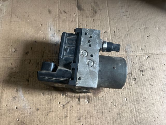 bontott TOYOTA AVENSIS T25 ABS Kocka