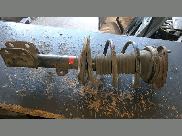 bontott TOYOTA AVENSIS T25 Bal első Gólyaláb (Lengécsillapító, Rugó)