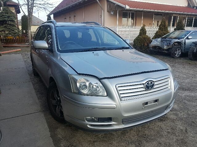 bontott TOYOTA AVENSIS T25 Bal első Gólyaláb (Lengécsillapító, Rugó)