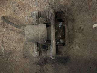 bontott TOYOTA AVENSIS T25 Bal hátsó Féknyereg Munkahengerrel