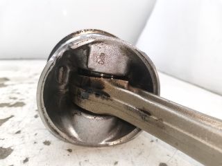 bontott TOYOTA AVENSIS T25 Dugattyú és Hajtókar