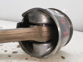 bontott TOYOTA AVENSIS T25 Dugattyú és Hajtókar