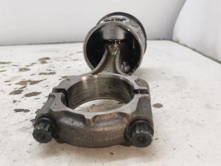 bontott TOYOTA AVENSIS T25 Dugattyú és Hajtókar