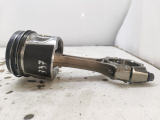 bontott TOYOTA AVENSIS T25 Dugattyú és Hajtókar