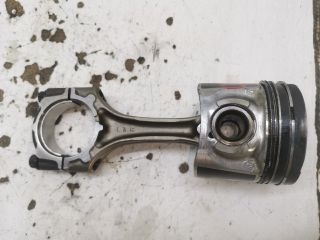 bontott TOYOTA AVENSIS T25 Dugattyú és Hajtókar