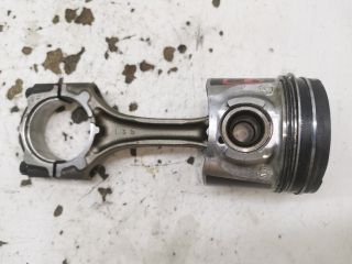 bontott TOYOTA AVENSIS T25 Dugattyú és Hajtókar