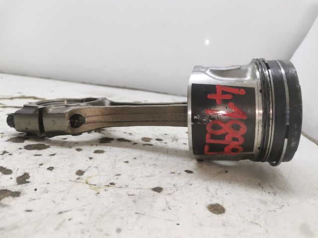 bontott TOYOTA AVENSIS T25 Dugattyú és Hajtókar