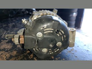 bontott TOYOTA AVENSIS T25 Generátor