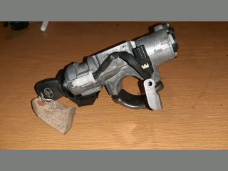 bontott TOYOTA AVENSIS T25 Gyújtáskapcsoló