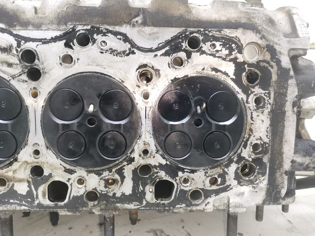 bontott TOYOTA AVENSIS T25 Hengerfej