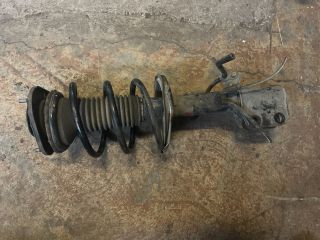 bontott TOYOTA AVENSIS T25 Jobb első Gólyaláb (Lengécsillapító, Rugó)